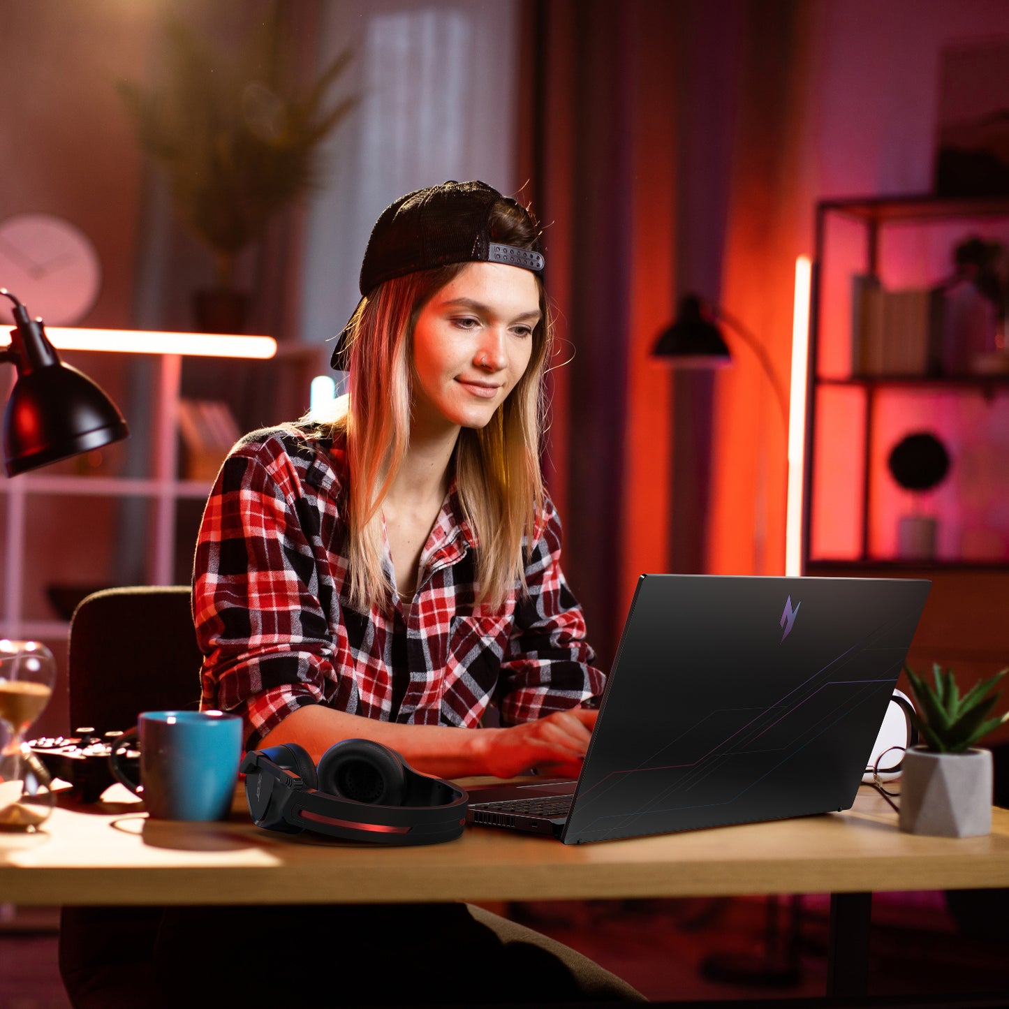 Acer NITRO V 15 Gaming Laptop 15.6″ | Intel Core 7 240H | 16GB | 512GB | RTX 4050 6GB | Windows 11 Home