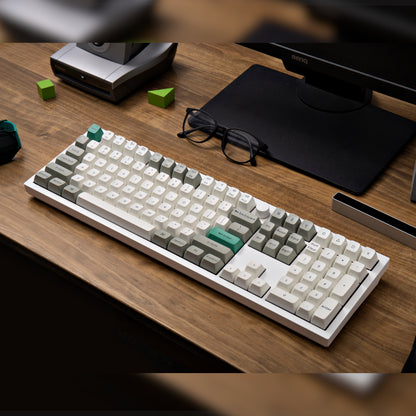 Keychron Q6 Max QMK/VIA Wireless Custom Mechanical Keyboard KSA Gateron Red Jupiter Switches - Shell White